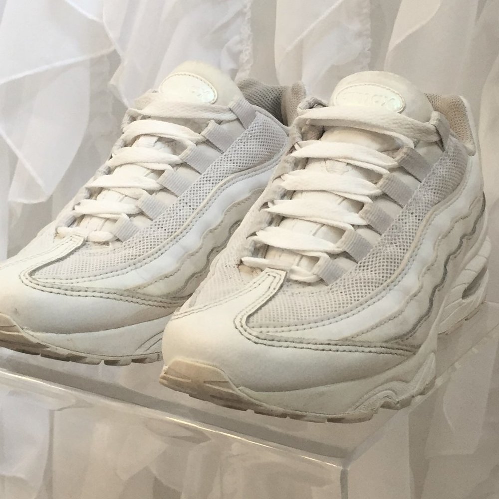 Nike Air Max 95 ** Woman's Size 6.5  ** Childs Size 4.5